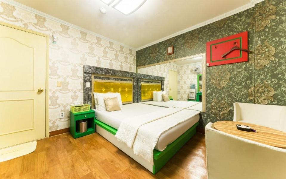 Feel Motel Почеон Екстериор снимка